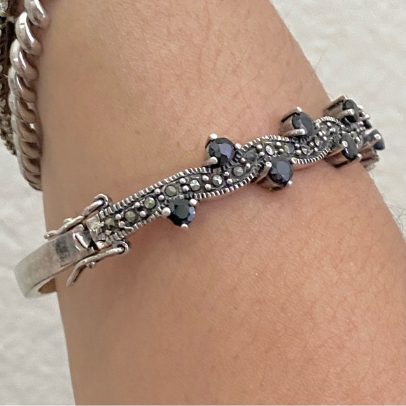 Vintage 925 Sterling Silver Black CZ Onyx Marcasite Bangle Hinged Bracelet 23g. - Picture 3 of 16